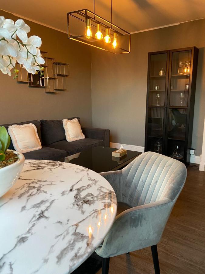 Appartement Familial Wifi Netflix Amazon Prime Saint-Cyr-l'Ecole Exterior foto